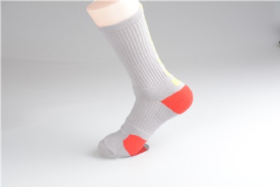 Solid color crew socks