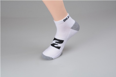 Contrasting colors ankle socks