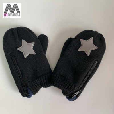 Children five-pointed star mitten