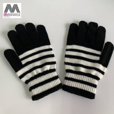 Knited Stripe Gloves