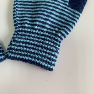 Knited Blue Stripe Gloves