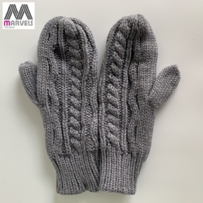 Knitted cable mitten