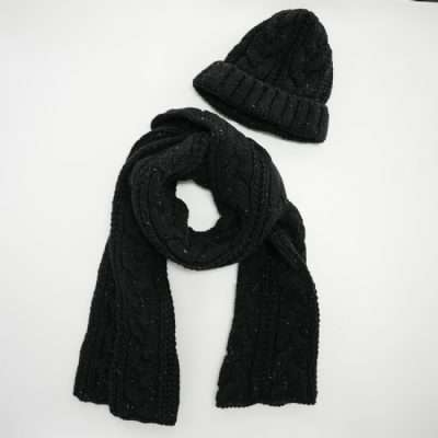 Chunky Knitted Dot Yarn Acrylic Scarf & Beanie Set