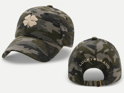 Four-leaf clover logo cap