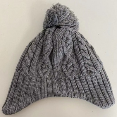 Recycle polyester cable beanie