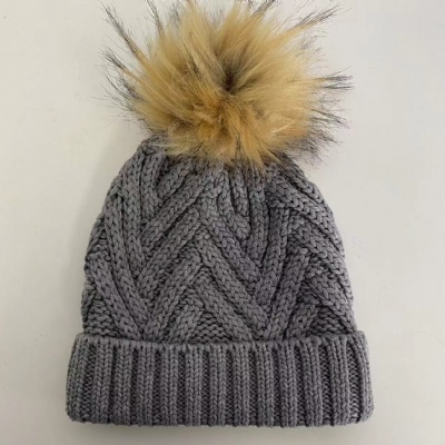 Recycle polyester pompom beanie
