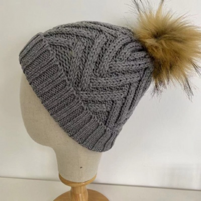 Recycle polyester pompom beanie