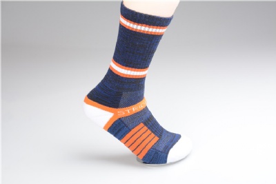 Bull printing crew socks
