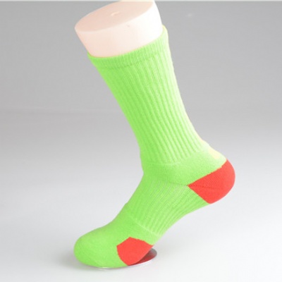 Solid color crew socks