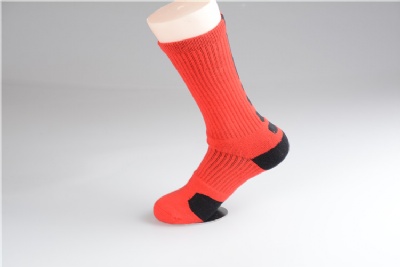 Solid color crew socks