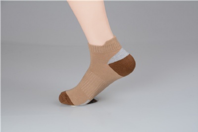 Dark color ankle socks