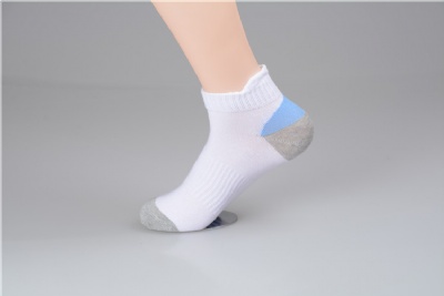 Dark color ankle socks