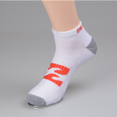 Contrasting colors ankle socks