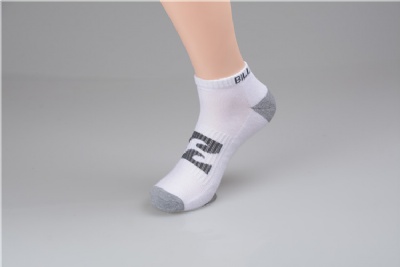 Contrasting colors ankle socks