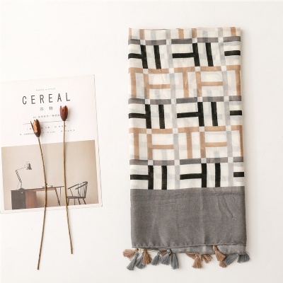Geometric Letter Travel Sunscreen Beach Towel