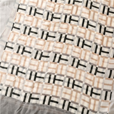 Geometric Letter Travel Sunscreen Beach Towel