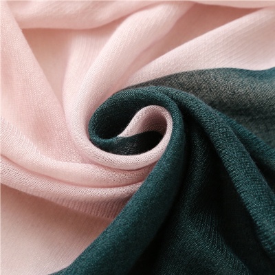 Two-color contrast thickened warm tassel scarf