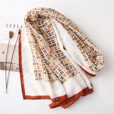 Spring and Autumn Western Fashion Shawl Print Letter Scarf