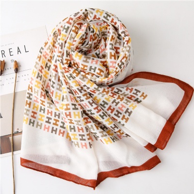 Spring and Autumn Western Fashion Shawl Print Letter Scarf