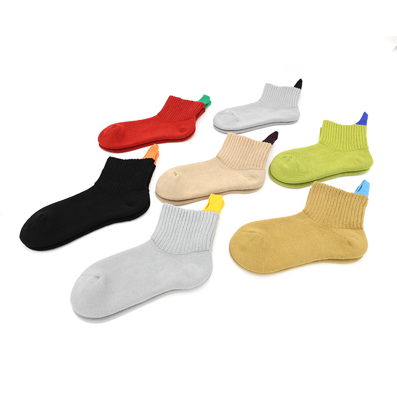 Ankle Socks with Yellow Heel Tab