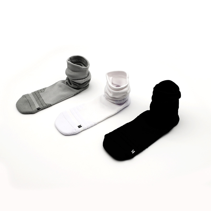 Professional Practical Cushioned Sports Socks